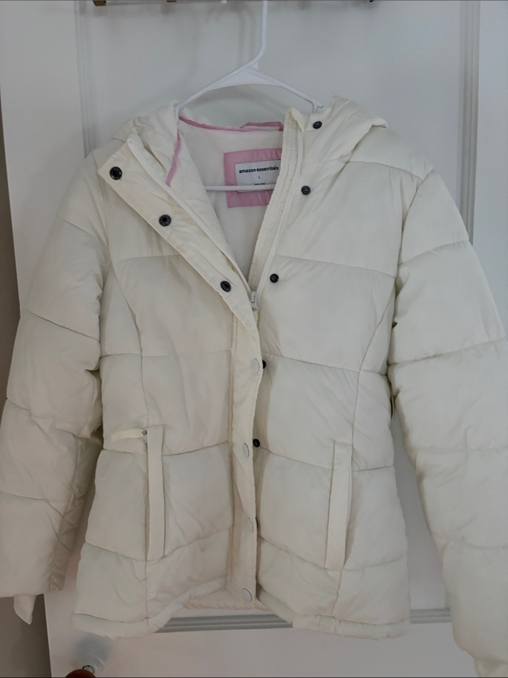 Amazon Essentials Women's Off whiteHooded Puffer Jacket